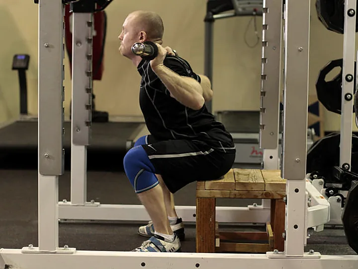 Box Squat: end position