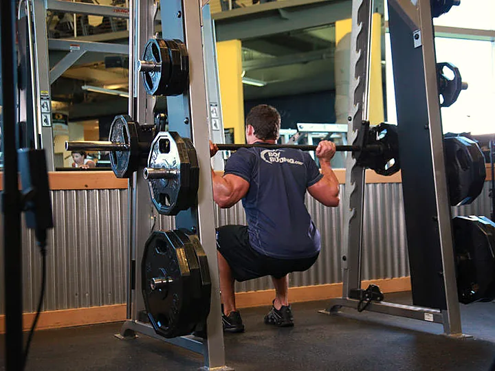 Smith Machine Squat: starting position