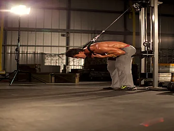 Standing Rope Crunch